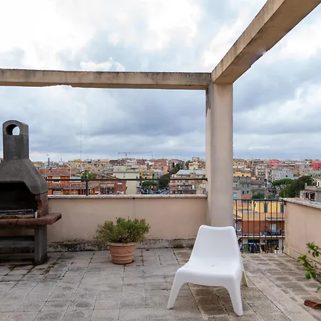 Stanza Con Bagno Privato In Attico Homestay Rome