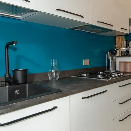 Stanza Con Bagno Privato In Attico