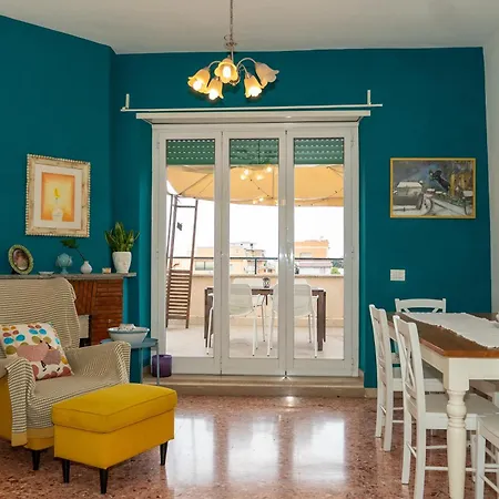 Stanza Con Bagno Privato In Attico Homestay Rome