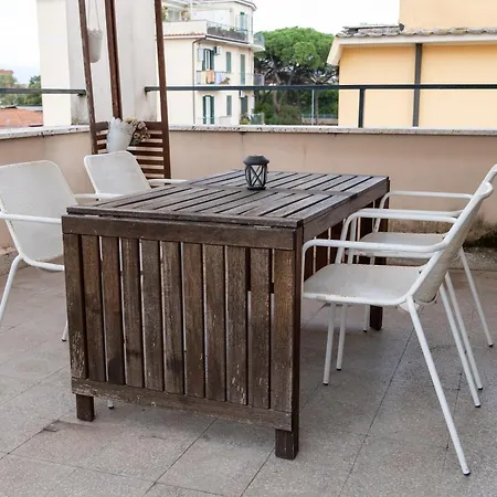 Stanza Con Bagno Privato In Attico * Rome